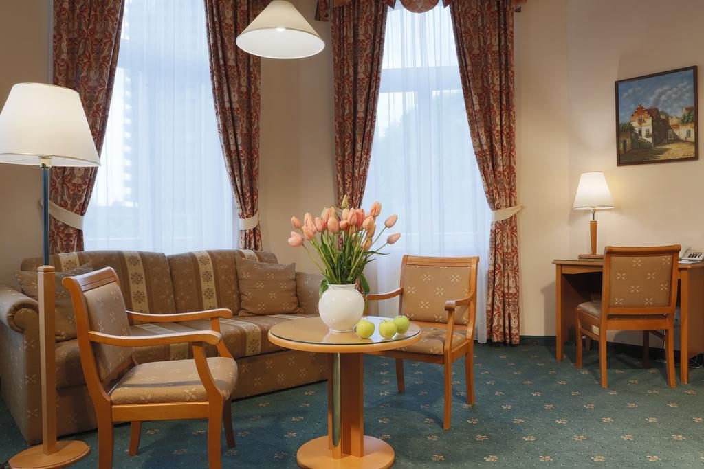 Hotel Pavlov 카를로비바리 외부 사진